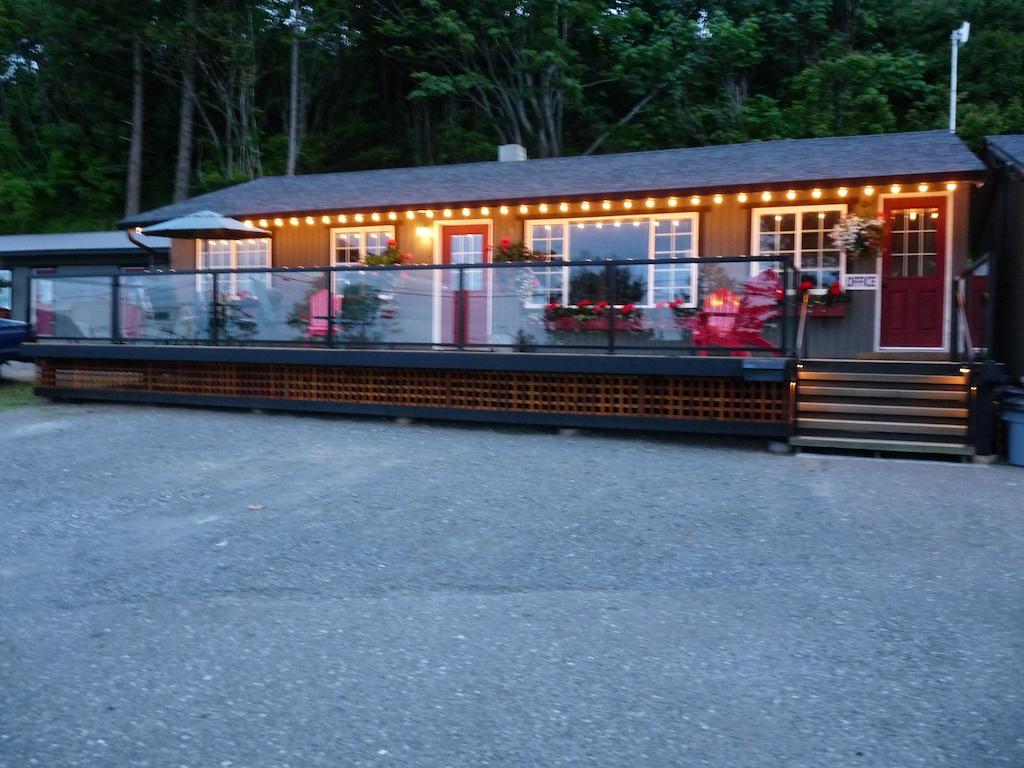 Driftwood By The Sea Inn Campbell River Εξωτερικό φωτογραφία